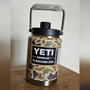 YETI Rambler TAN Camo Half Gallon Jug